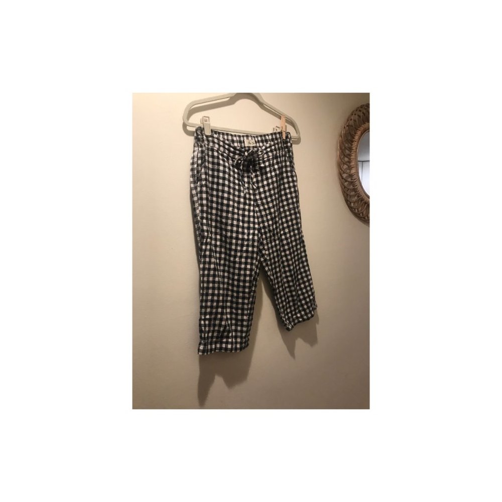 Check Capris - Picture 2 of 3